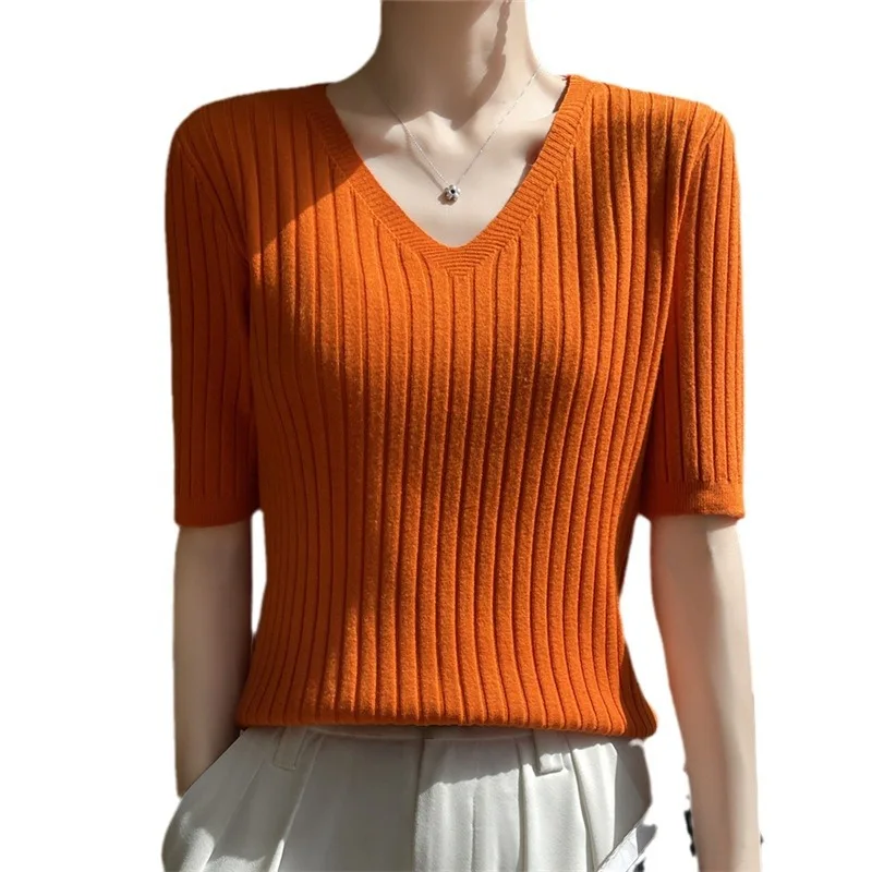 Knitted Short Sleeved T-shirt for Women\'s Summer Thin Sweater with A Slimming Design UnderneathHalf Sleeved Top