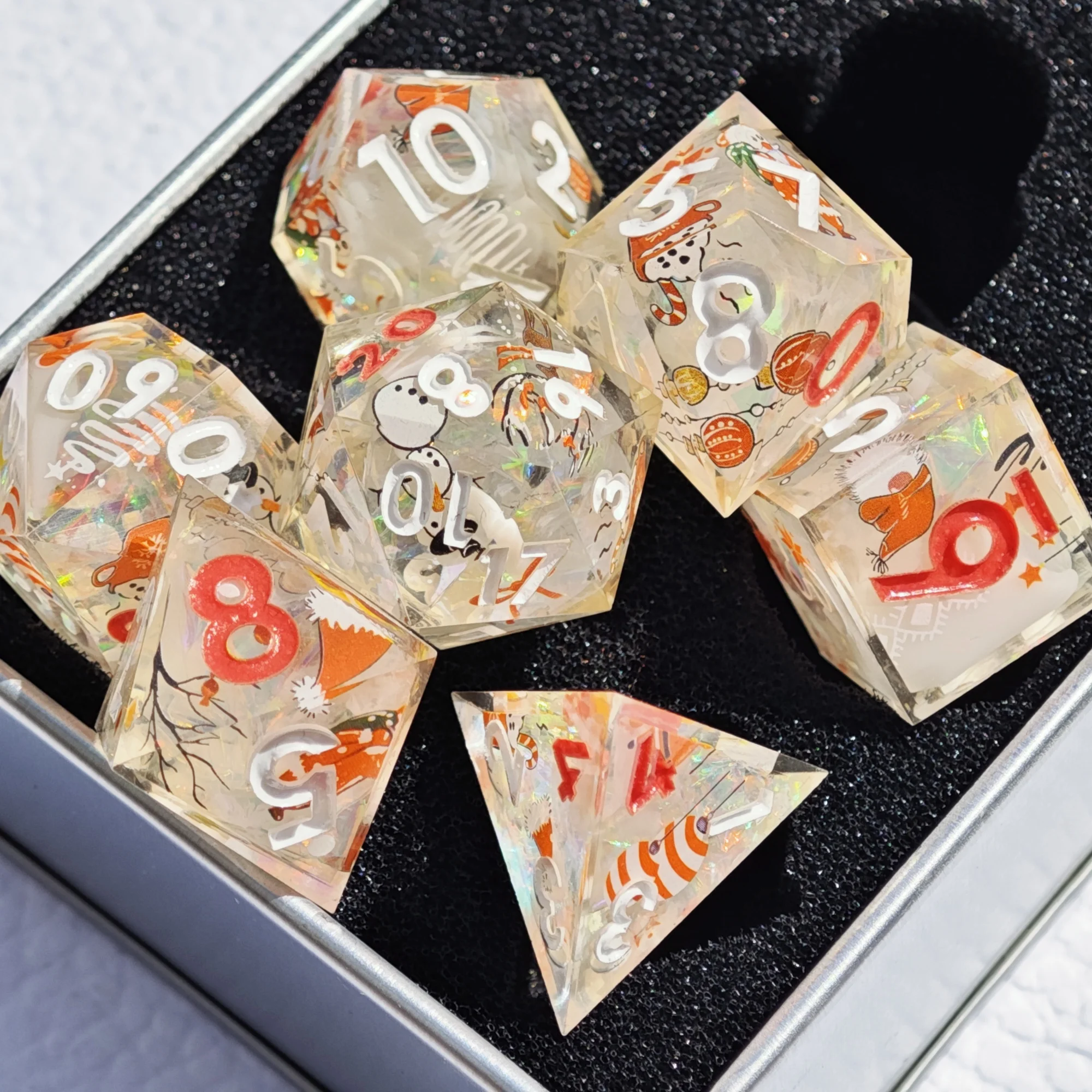 

MINI PLANET DND Набор кубиков ручной работы из смолы с острыми краями для настольной игры TRPG Dragon & Dungeon MP69 Dice Snowman D&D