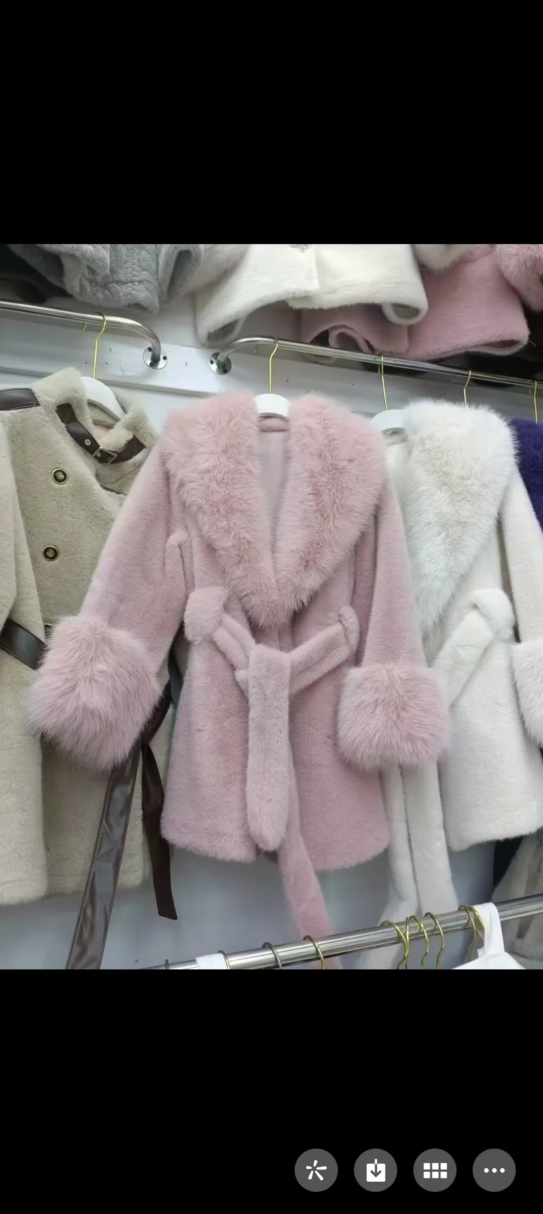 Luxury High Quality New Large Fur Collar Fur Coat Belt Slim Jacket Women Winter Warm Eco-Friendly Mink Fox Fur Coat Premium Tops