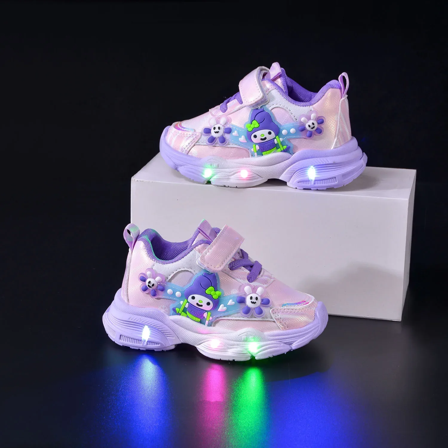 

Sanrio hello kitty princess student running shoes spring fall Sneakers children lights up casual shoes girlnew LED sports shoes