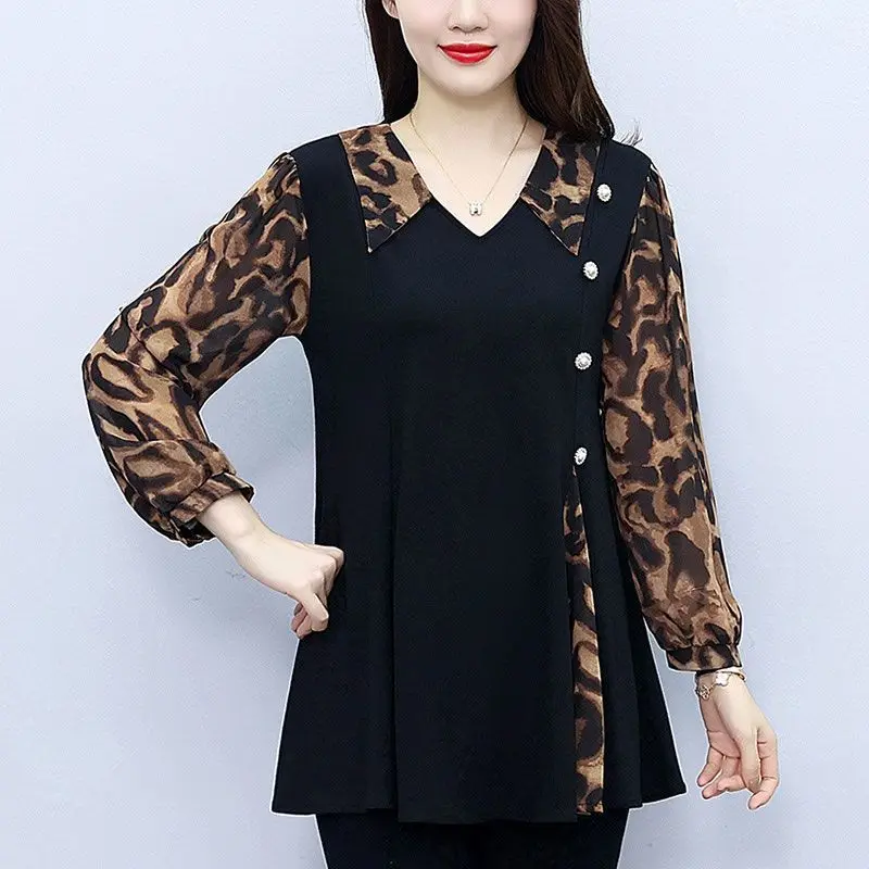 Women\'s Clothing Korean Fashion Leopard Print Patchwork Button Elegant T Shirt Spring Autumn V Neck Long Sleeve Loose Tunic Tops