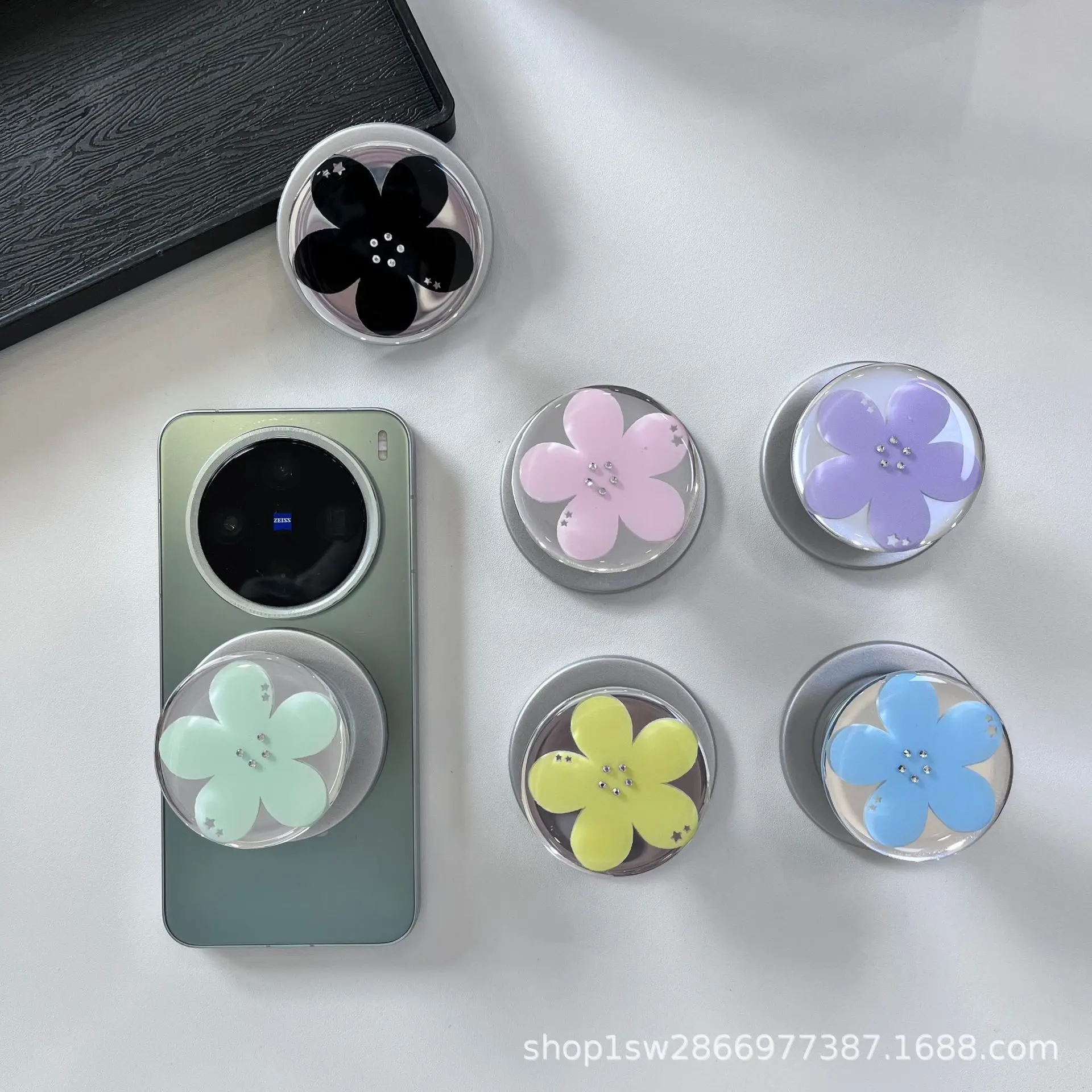 

Point drill flower mirror, suitable for MagSafe magnetic suction bracket, strong adsorption force and retractable