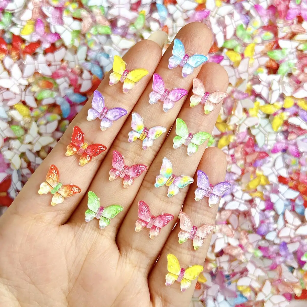 عشوائي مختلط الساطع الملونة فراشة مسمار الفن الديكور الراتنج الجليد شفافة فراشة مسمار سحر مانيكير DIY الملحقات