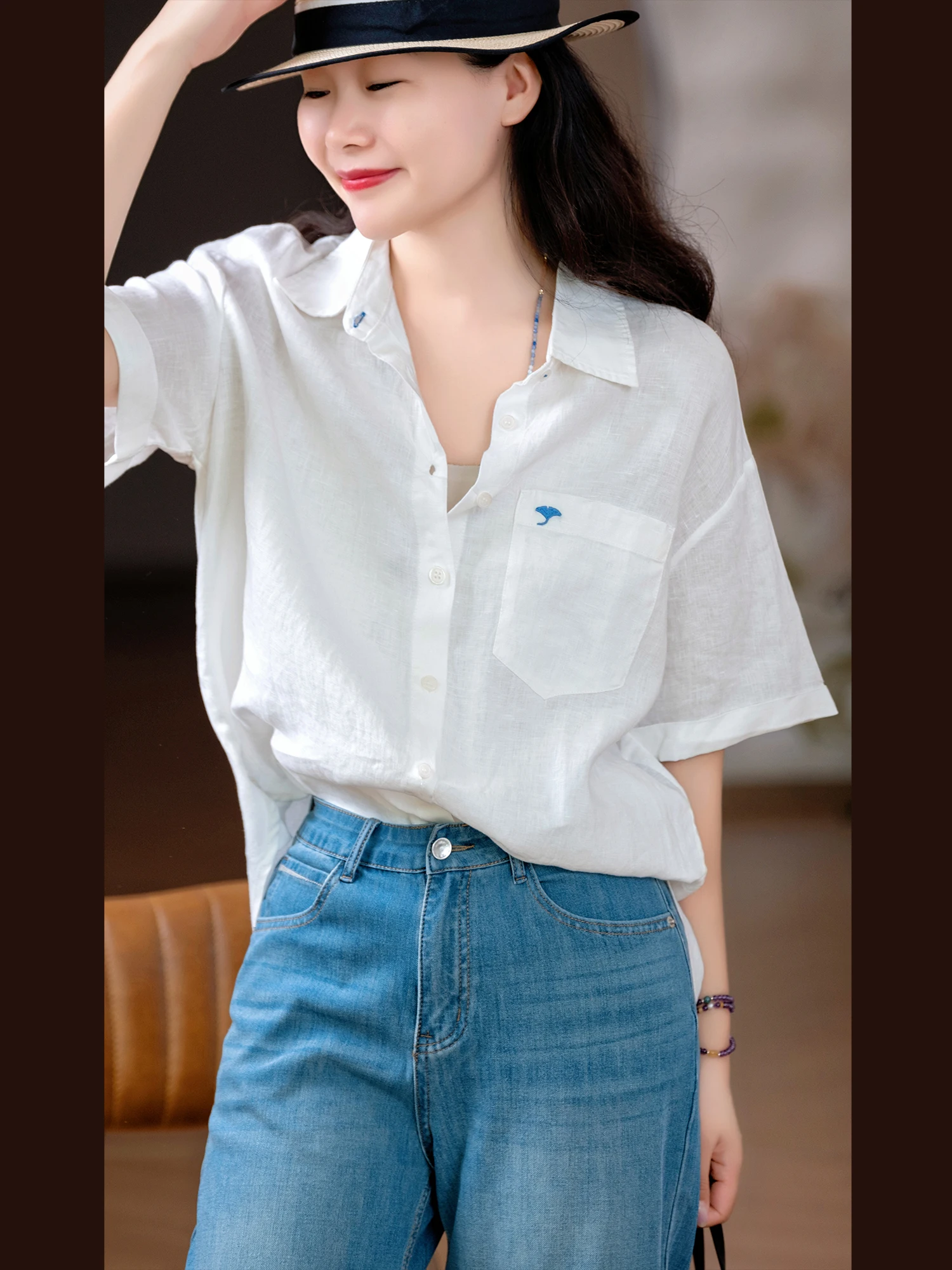 

Linum irt by Little Ear Production! Dry And Breathable Exquisite Embroidery Simple Turn-down Collar ort Sve irt