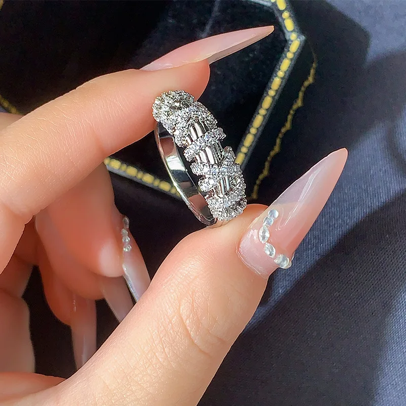 2026 New Design - Geometric Cross Mosaic Zirconia Pattern Ring for Index Finger - Luxury and Versatile Style - Birthday Gift