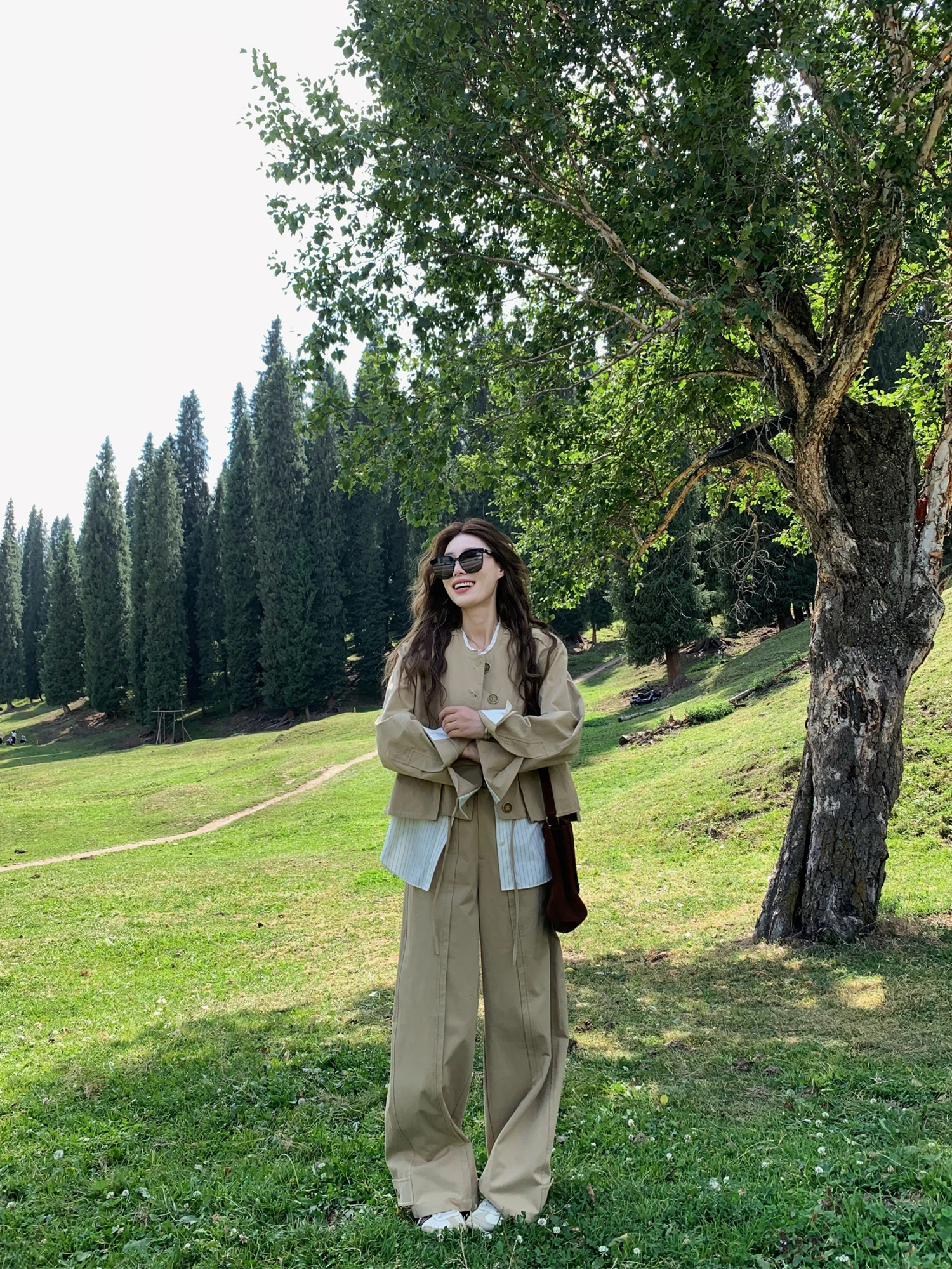 

Модный комплект для студенток-художниц: цветной жакет и брюки с широкими штанинами, повседневный свободный крой, хлопковая смесь, осенняя одежда для женщин