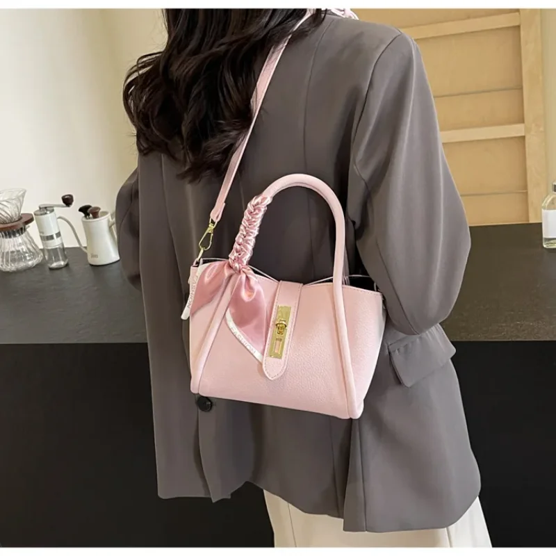 

2025 New Trendy Bucket Bag Small-Design Crossbody/Shoulder Purse, Korean Style Casual Bag for Women, Versatile & Fashionable