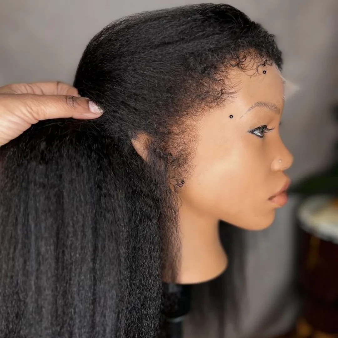 

180 Плотность 26 дюймов Яки Натуральный Черный Кудрявый Прямой Парик Фронта Шнурка Для Женщин С Детскими Волосами Предварительно Сорванные Бесклеевые Синтетические