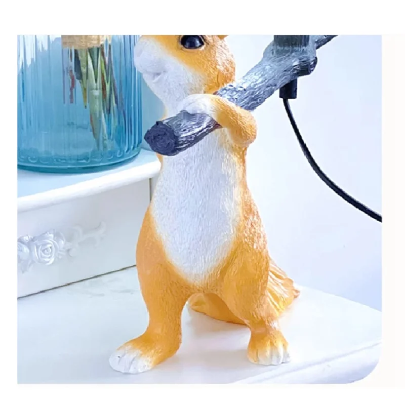 ABYN-Resin Squirrel Mini LED Night Light Children's Room Table Lamp Animal Squirrel Desk Lamp Bedside Lamp Home Decor US Plug Du