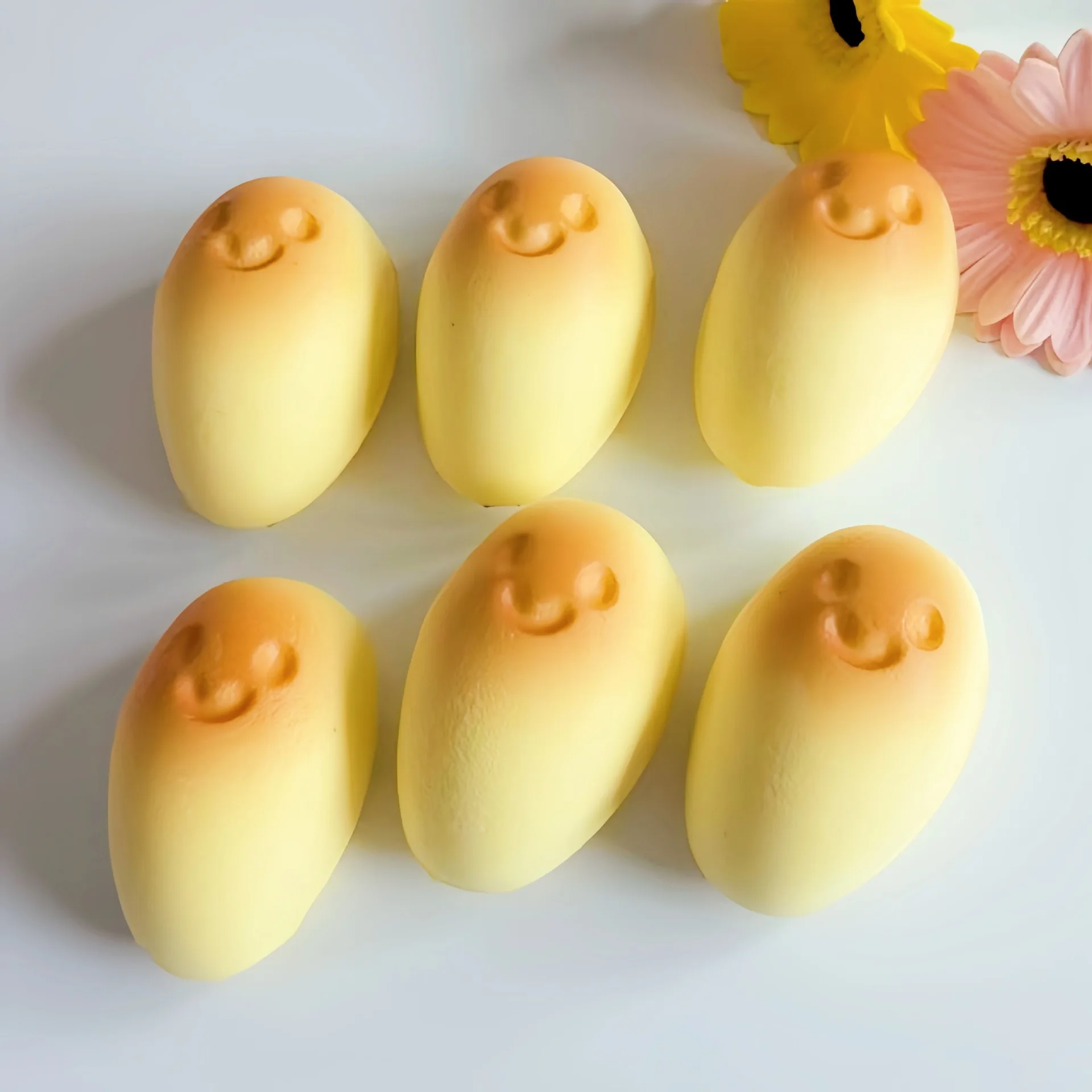 Realistic Cute Egg Cake Wet Soft Slow Rebound Squishy Toy For Adult Kids Stress Relief Squeeze Vent Pinch Fidget Toy Gift