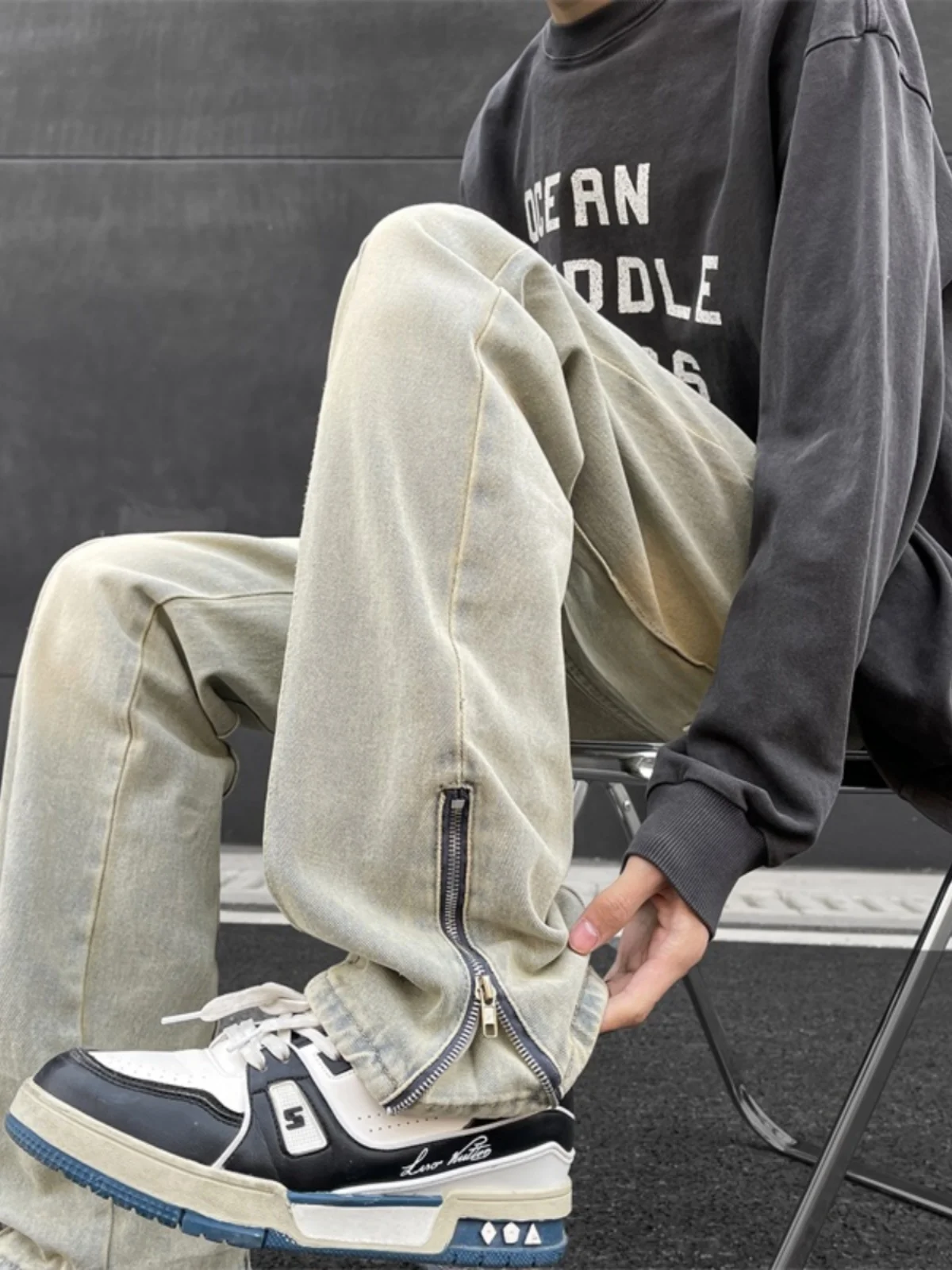 

Khaki Zipper Split High Waist Micro Flared Jeans American High Street Style for Tall Teens And Young Adults Wear Resistant