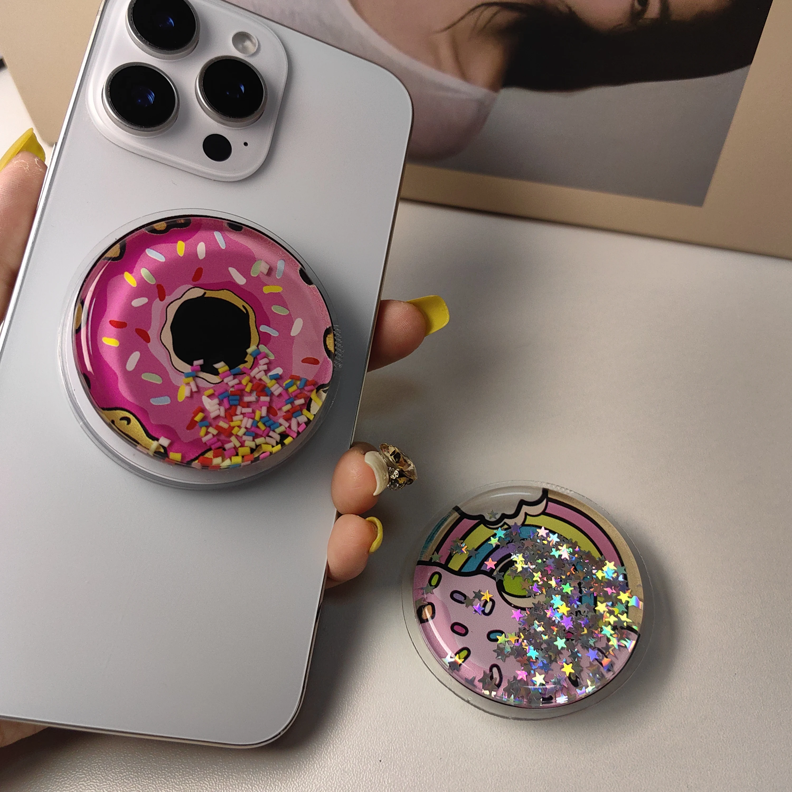 

Korean Cute Soft Blingbling Donut Phone Holder Griptok Support For iPhone Samsung Cases Grip Tok Socket Bracket Girl Gift