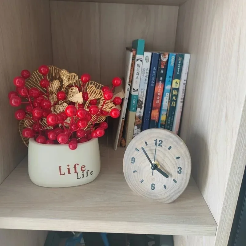 Solid Wood Simple Modern Table Clock Creative Living Room Desk Clocks Miniature Nordic Silent Desktop Clocks Decor Accessories view 3