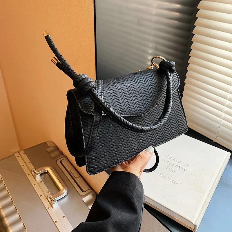 Niche design bag women's indentation commuter small square bag fashion shoulder messenger small square bag