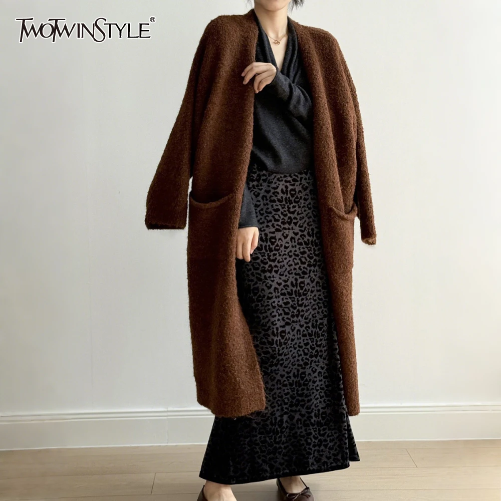 

TWOTWINSTYLE однотонная корейская куртка с карманами, женская свободная повседневная куртка с v-образным вырезом и длинными рукавами, осенняя мода, новинка