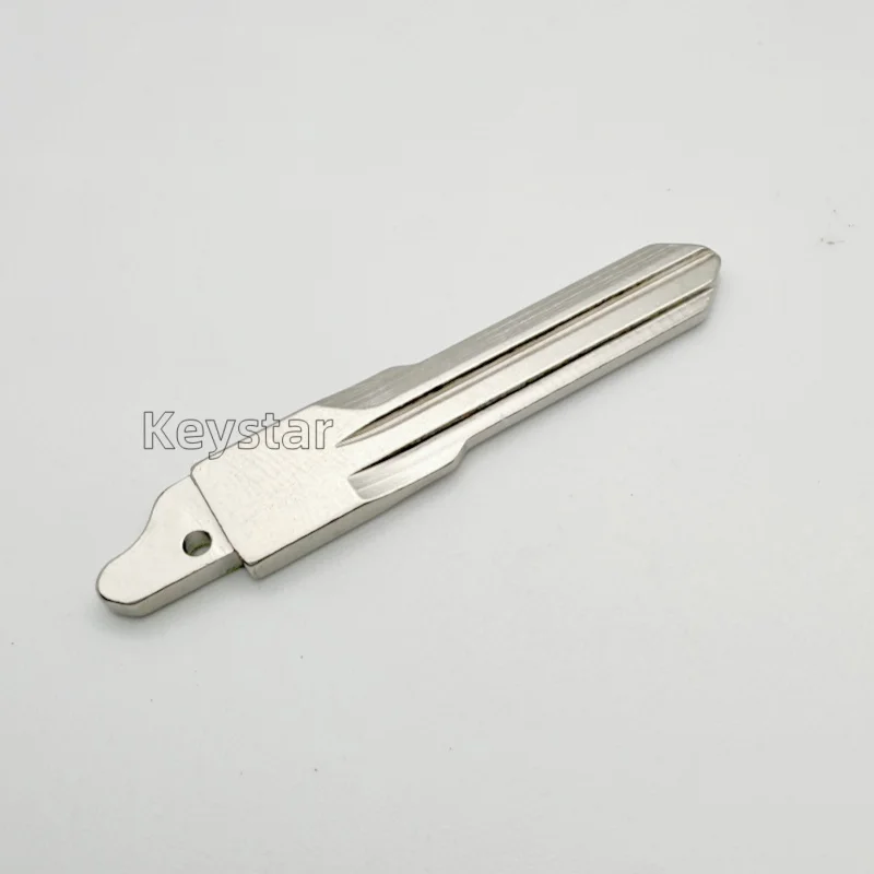 Autokeystar 10個/ロット HU136 純正車用フリップキーブレード 折りたたみ式リモートキーブランク ルノー ローガン オロチブレード用穴付き