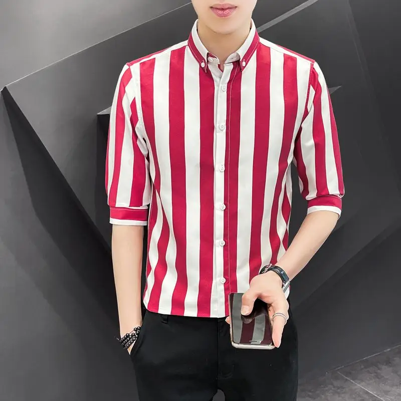 남성용 줄무늬 반팔 셔츠, 라펠 단추 패치워크, 다용도 얇은 상의, 한국 패션 트렌드, 멋진 여름