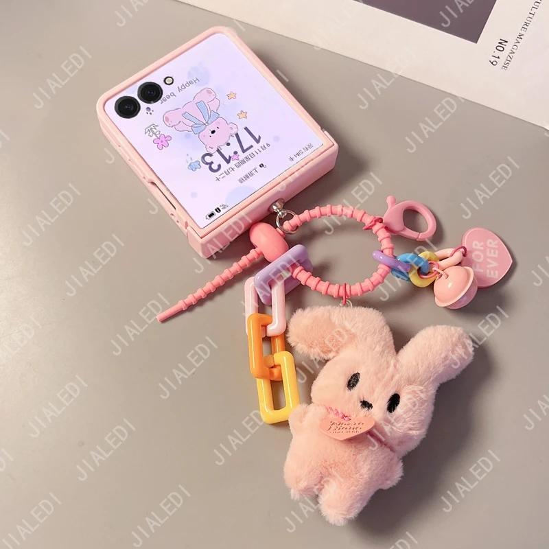 Urocze etui na telefon z zawieszką w kształcie pluszowego królika do Samsung Galaxy Z Flip 8 7 6 5 4 3 Flip6 ZFlip7 7FE — zdjęcie produktu 4