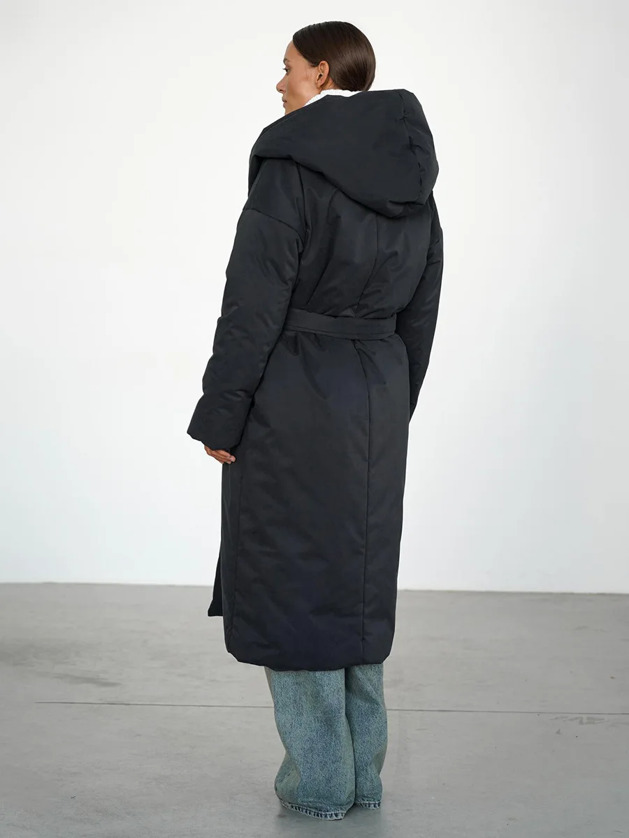 معطف نسائي شتوي جديد لعام 2025 بقلنسوة طويل سميك دافئ من القطن سترة منتفخة معطف نسائي مقاوم للماء معاطف الشارع للركاب