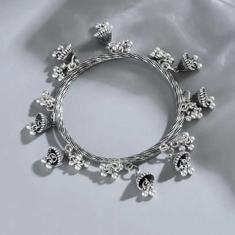 A52E Alloy Bracelet with Hanging and Grouped Rings, Vintage Inspired Wrist Jewelry for Festive and Daily Styling