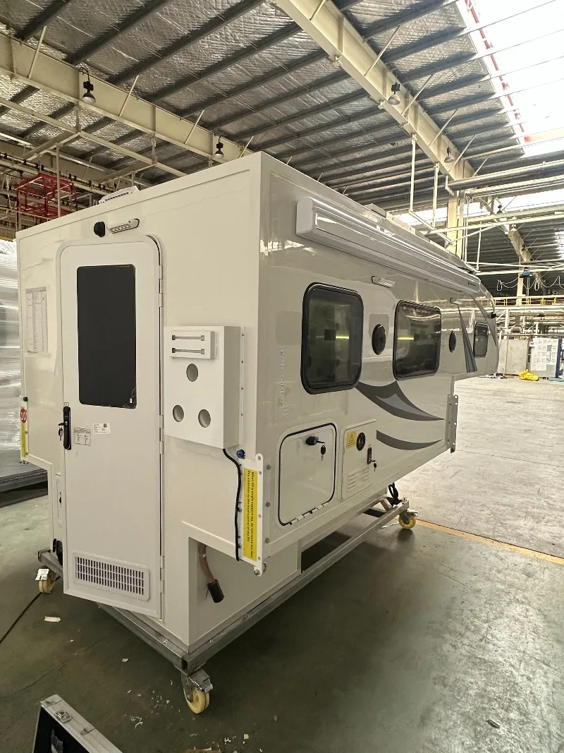 H01 Modern Lightweight Fiberglass Slide-in Camper For Pickup Truck & RV With Outdoor Camping Customize