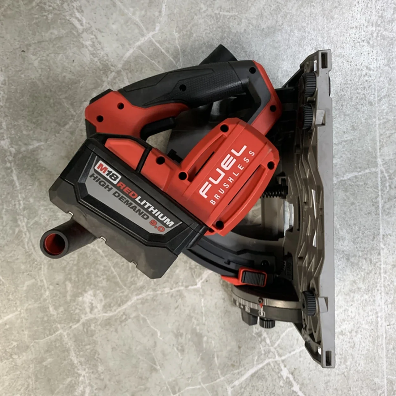 

Milwaukee 2831-20 M18 FUEL 18V 6-1/2" Cordless Plunge Track Saw -Includes 9.0AH lithium battery ，SECOND HAND