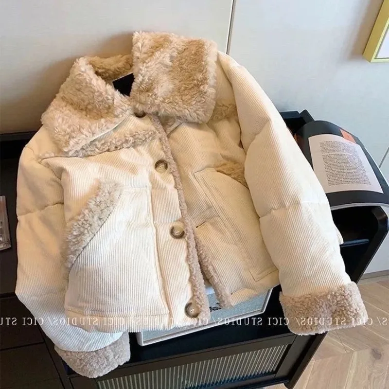 

Большой лацкан из полиэфирного волокна из искусственной овечьей кожи от светской львицы, новый зимний стиль, модное элегантное пальто, короткая куртка на хлопковой подкладке