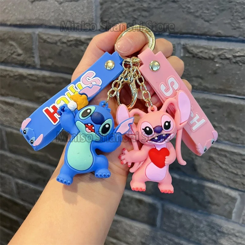 Cute Stitch Cartoon Anime ciondolo portachiavi in PVC brelok do kluczy Phone Bag Hanging Jewelry regalo per bambini coppia anime figure