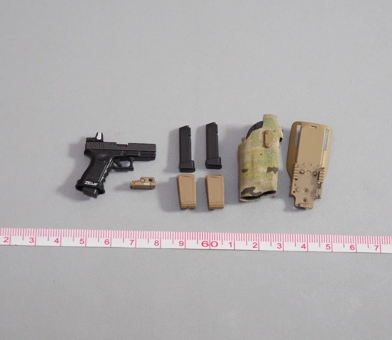 

1/6 EASY&SIMPLE ES 26065RA US. Soldier Doll CAG Mini Toys Model The Secondary Weapon G19 Clips Holster PVC Material Not Real