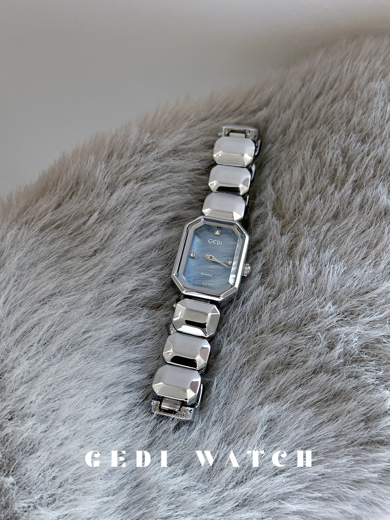 

Elegant women'swatchlight luxury temperamentexquisite natural mother-of-pearl cool style steel band quartz watch women's jewelry