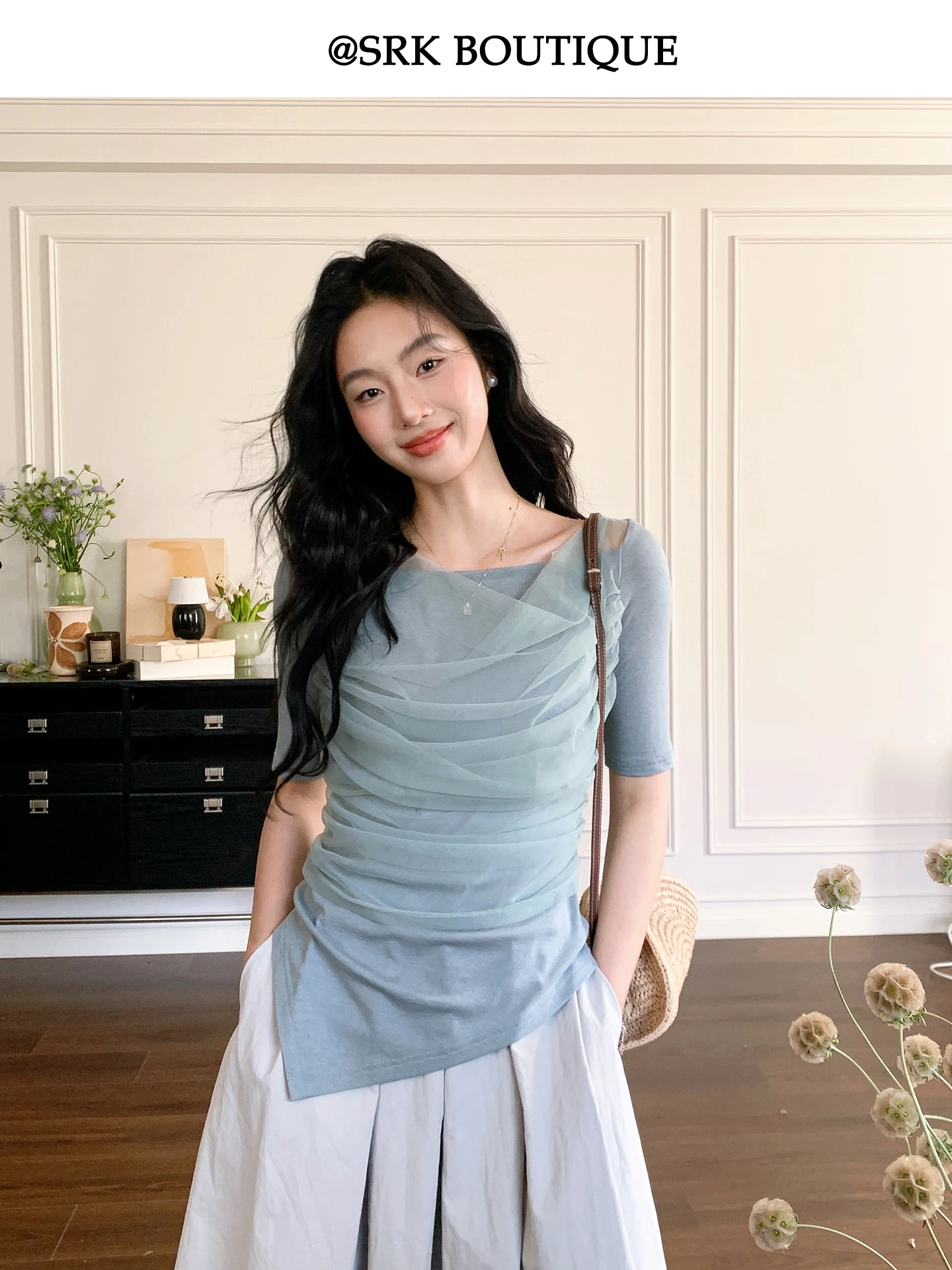 

Женская футболка SRK в французском стиле с сетчатыми вставками, одним открытым плечом, рюшами на горловине, облегающая, дышащая, удобная, с коротким рукавом, вязаный топ