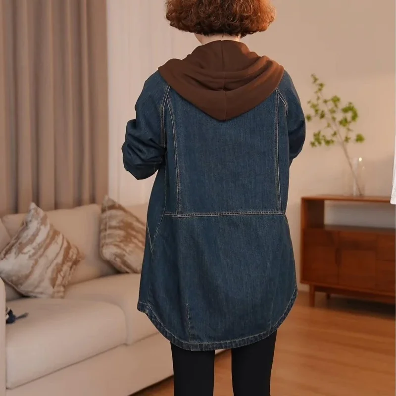 Giacca di jeans patchwork con cappuccio in due pezzi finta da donna 2025 Primavera Autunno Versatile moda casual Vestibilità ampia Top medio lungo giovanile
