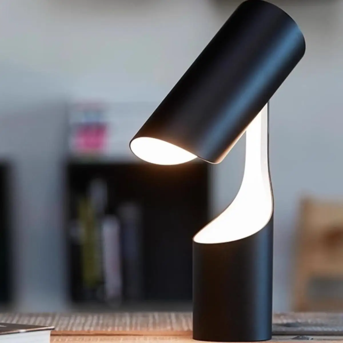 Unique Geometric Iron Art Freestanding Foldable Studio Office Lamp for Study Bedroom Living Room - Artistic Table Lamp