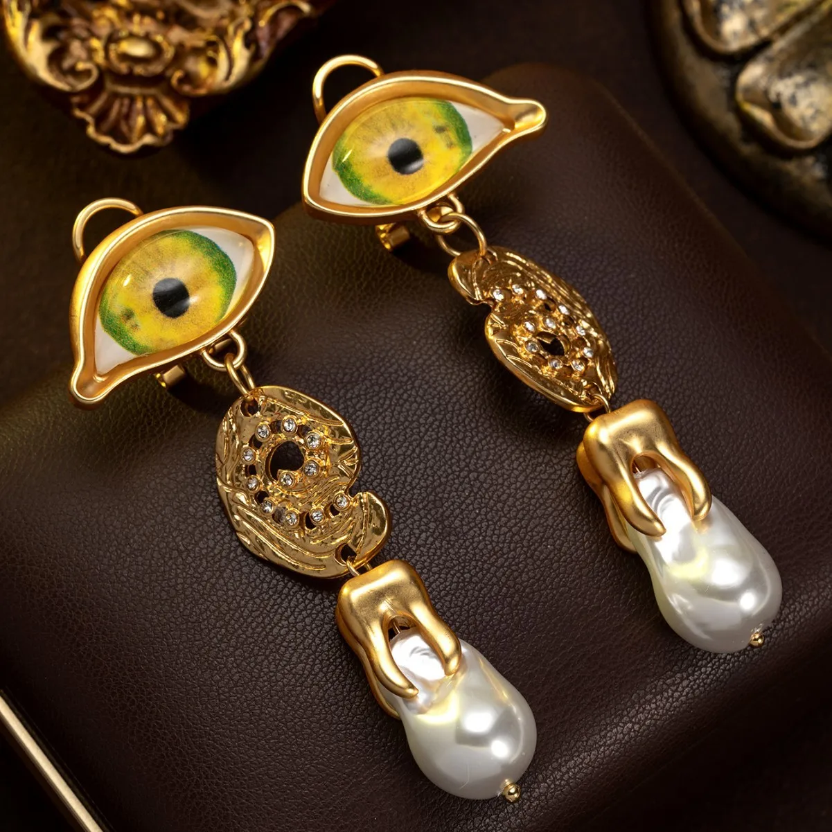 Exaggerated Fashionclassy Necklace Medieval Palace Style Teeth and Eyes Necklace