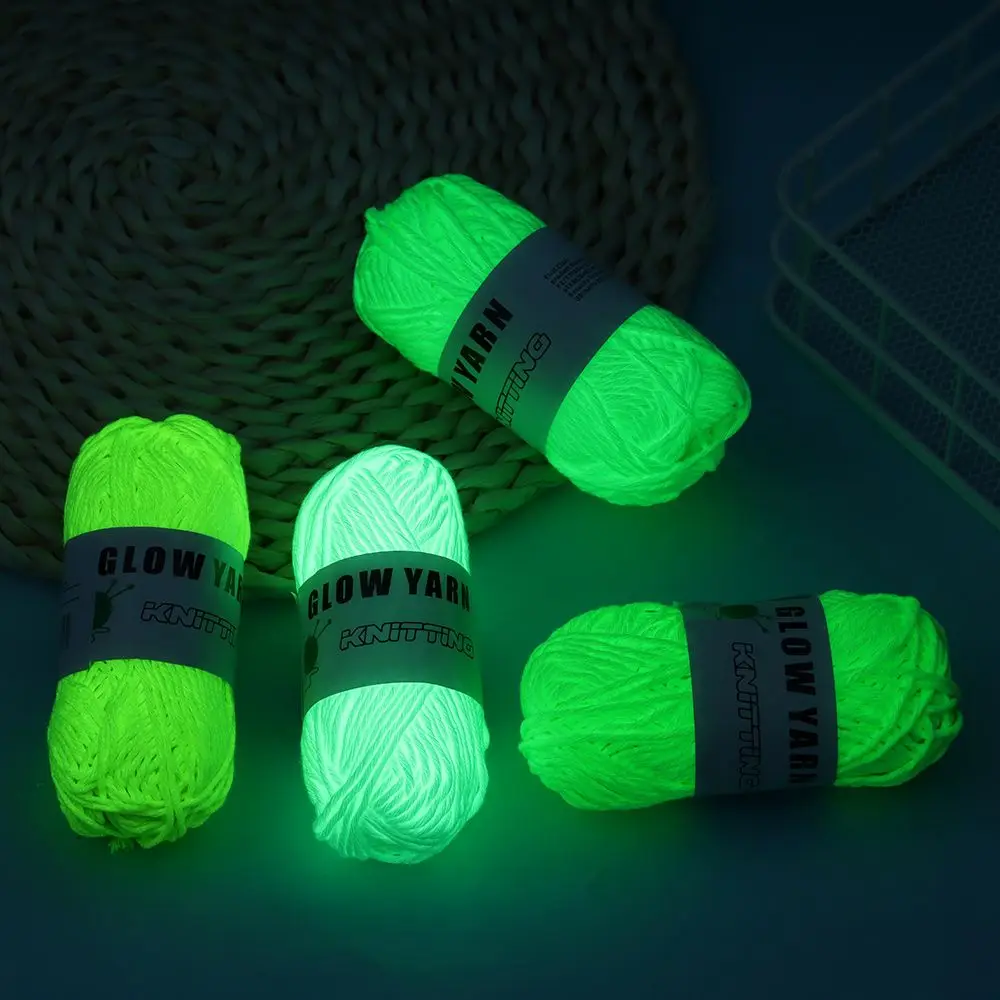 Polyester Handmade Weave Luminous Chunky Yarn Glow in the Dark Hand Knitted Knitting Wool