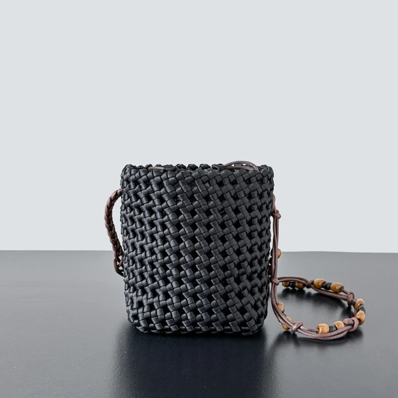 

Атласная нейлоновая сумка-ведро ручной работы, новинка 2025, нишевый дизайн, полый мини-стиль для отпуска, модная женская сумка через плечо на одно плечо, бага