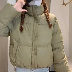 Winter warm dicke pu Leder mäntel Frauen kurze Parkas Mode schwarze Baumwolle gepolsterte Dame Daunen jacke elegante Reiß verschluss Kleidung 2024