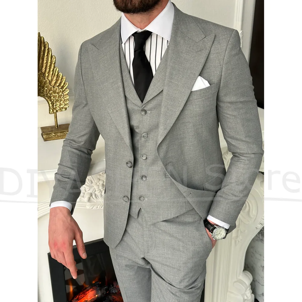

Men Suits Chic Peak Lapel Fashion Party Wedding Tuxedos Single Breasted Solid Color Male Suit 3 Piece (Jacket+Vest+Pants)