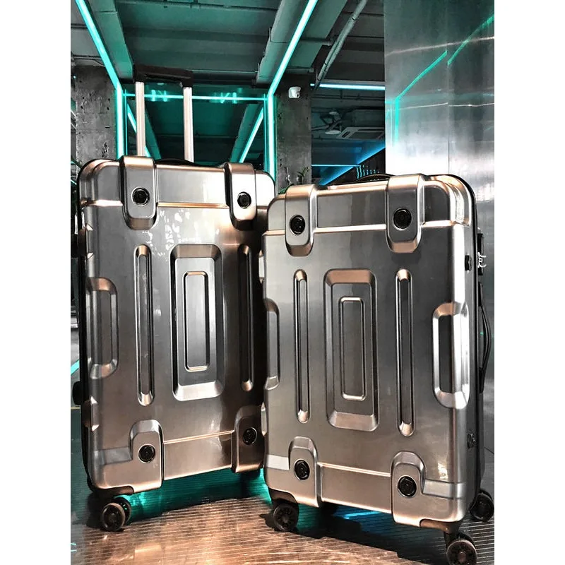 Large capacity thickened 28-inch trolley case Durable and strong 24-password suitcase