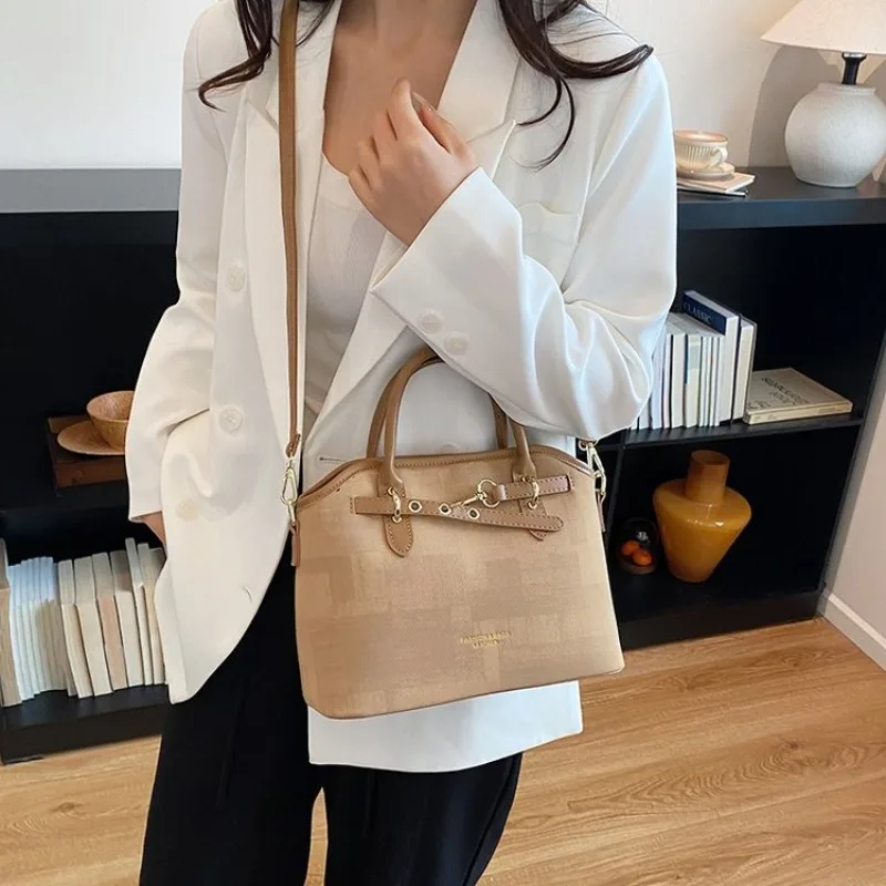 

Classic Women Handbag Elegant Leather High End Vintage Tote Bag for Ladies Daily Life and Shopping