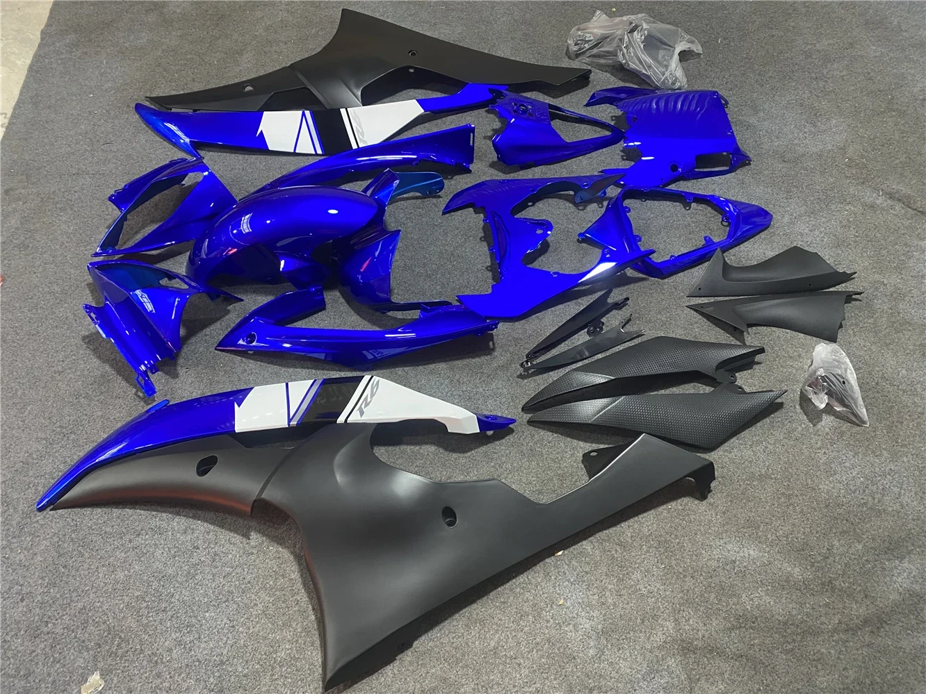 Motorcycle Fairing Kit Suitable for Yamaha R6 08-16 Fairing White Blue Black Color: As shown in figure