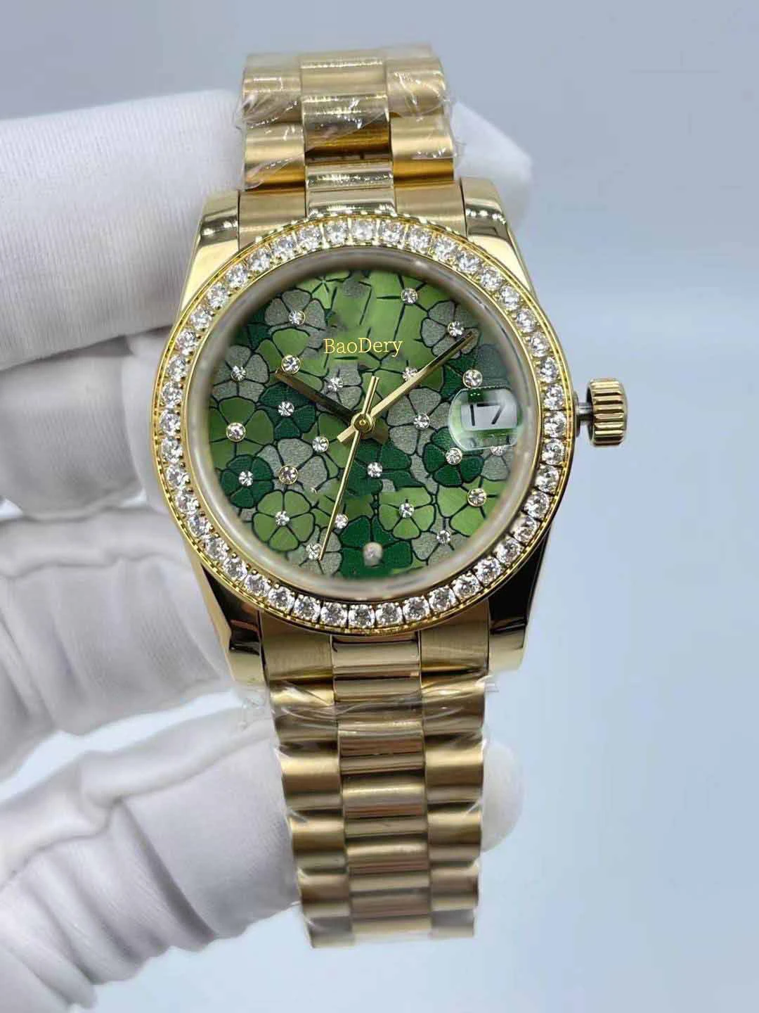 

New Women's Watch: Star Diamond Stone Face, 31mm Automatic Calendar, Waterproof, Precision Steel Dial Band