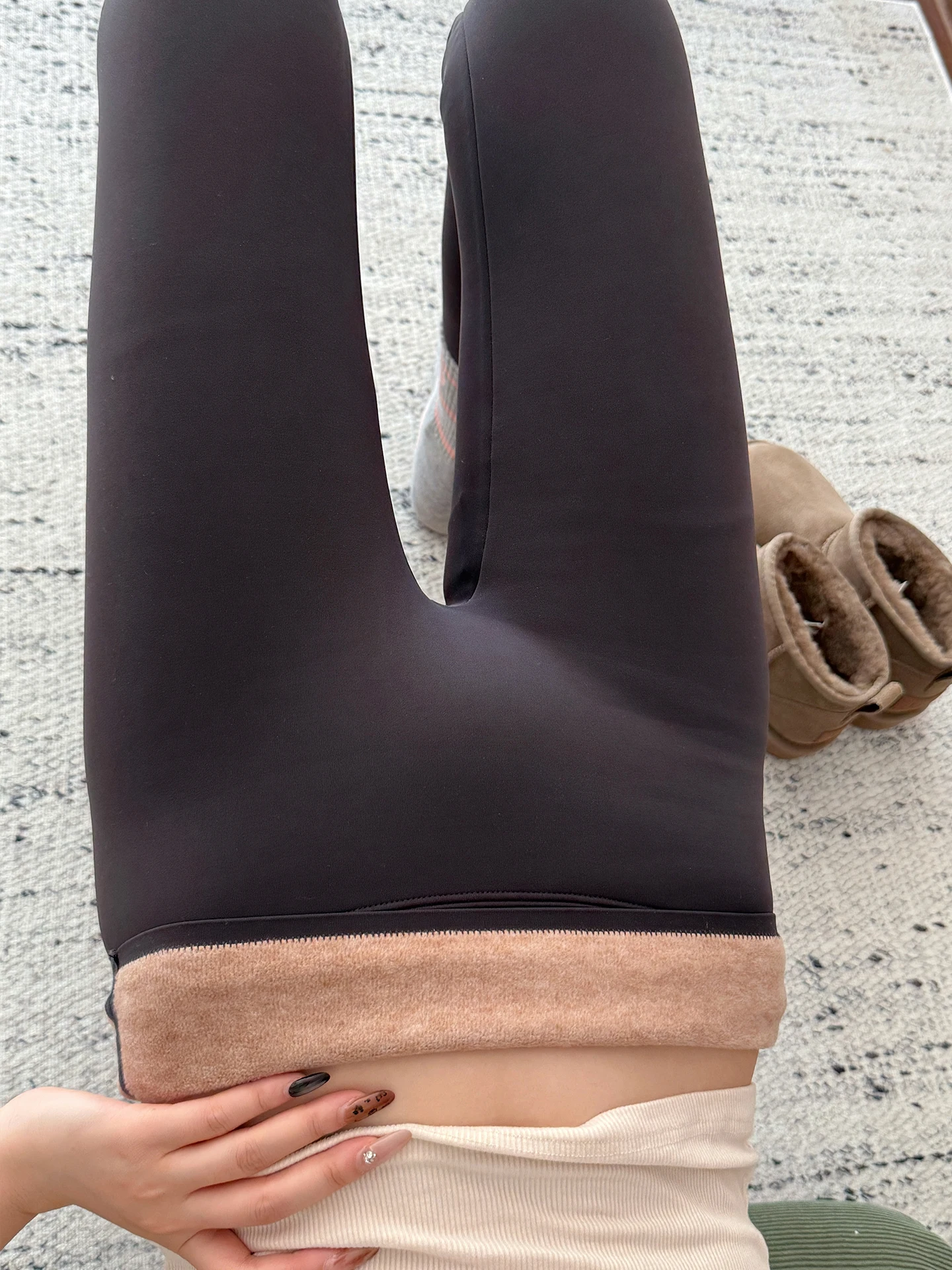 High Waist Thiened Camere Silk ark Skin Yoga Pants Women's Outerwear ey Winter New Sle Warm Base Layer Trousers