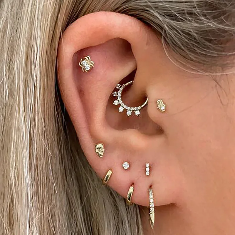 1pc Designer Spider Shaped Helix Daith Tragus Ear Cartilage Piecing Earrings for Women Men Y2k Trendy Fashion Jewelry CC173
