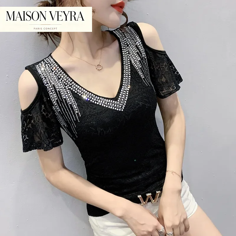 Nouveau T-shirt mode d'été européen à manches courtes, col en V, coupe ajustée, épaules dénudées, orné de dentelle et de diamants, avec manches à volants
