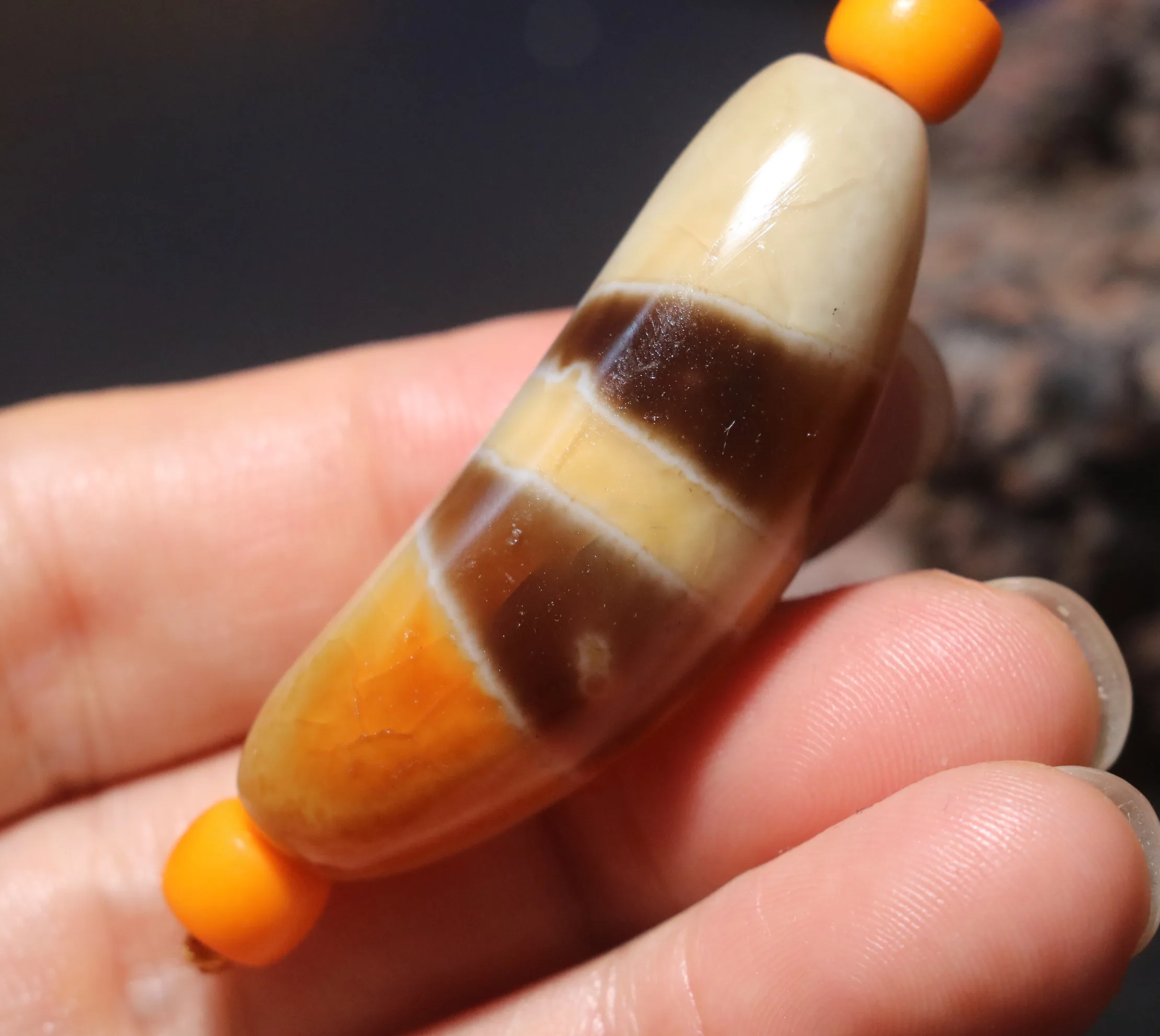 

No.210126N14 Energy Tibetan Old Agate Line Type Healing Power Ox Horn dZi Bead Big Pendant LK Good Saurces