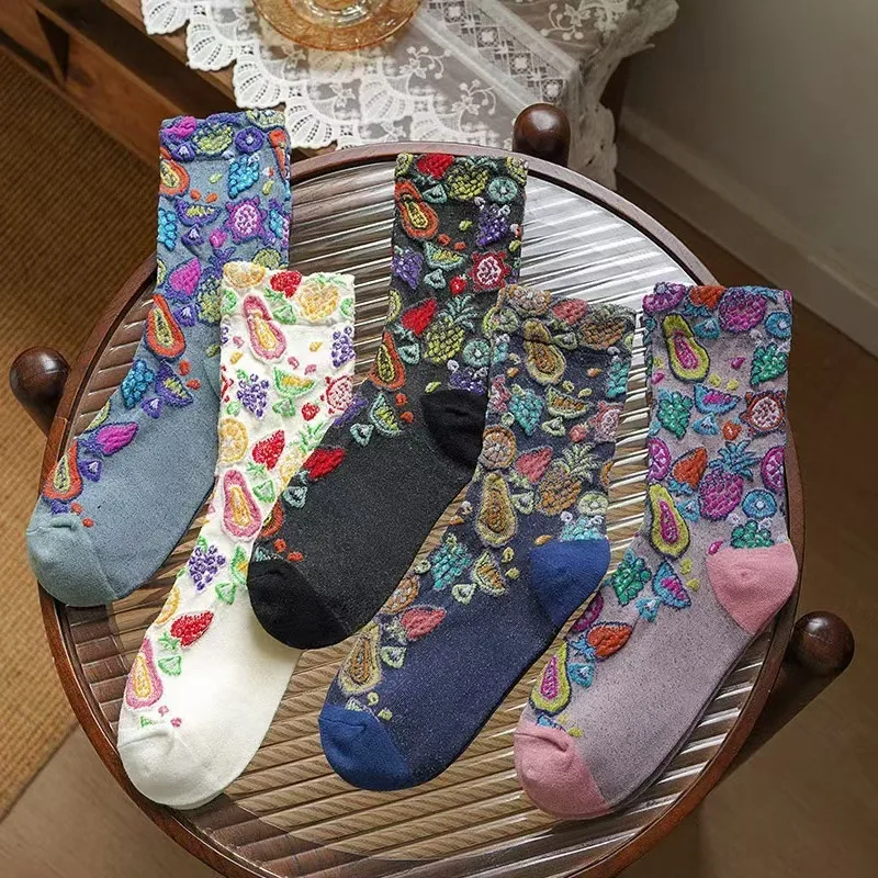 

Women's Retro Color Fruit Jacquard Embossed Craft Short Socks Knitted Thin Trendy Mid-Calf Hosiery Versatile Fashion Stockings