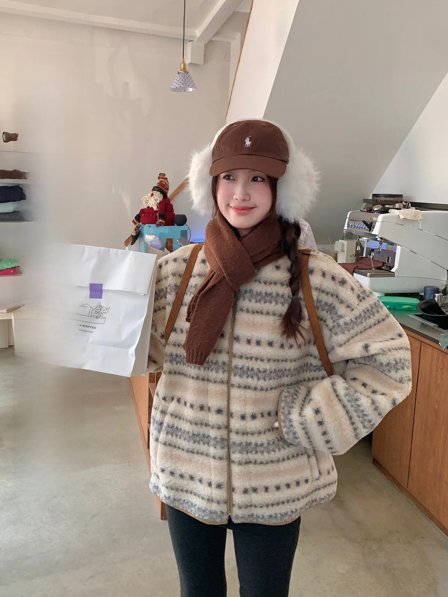 Casaco Feminino de Couro Sintético Estilo Retrô Nórdico com Gola Alta, Quente, em Fibra de Poliéster, Comprimento Longo, com Zíper