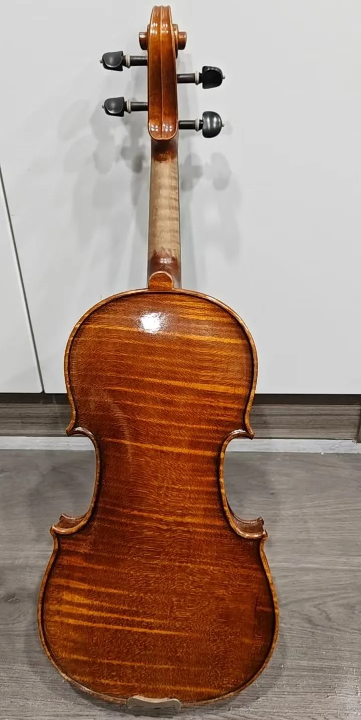 30 years of European spruce Stradivarius Antique violin 4/4 Minor defects do not affect use