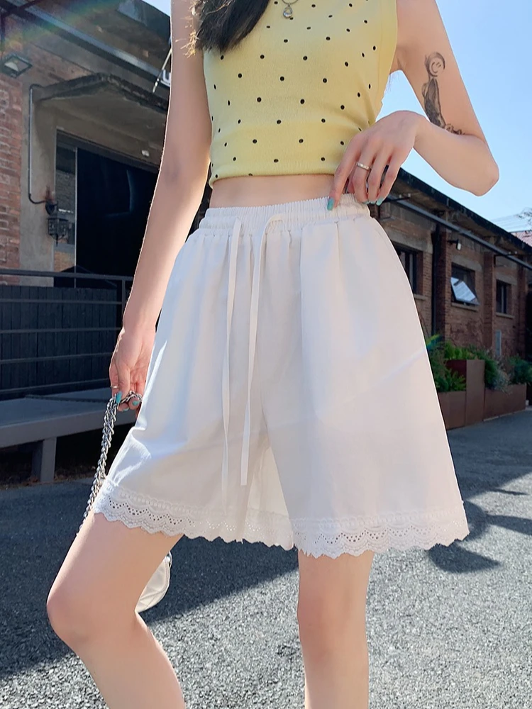 

2026 Summer High Waist Wide Leg Denim Shorts Lace Trim Loose Straight Versatile Knee-length Casual Women's Shorts
